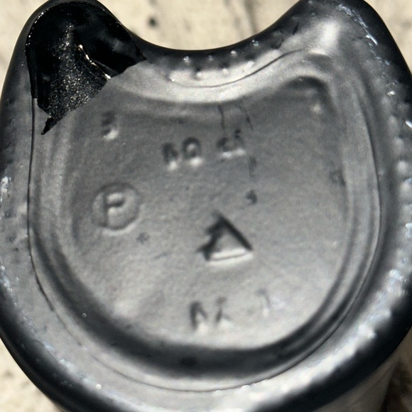 Black Opaque Cat Glass Empty Wine Bottle - Picture 4 of 4